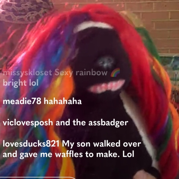 Vic is LIVE 🫏🌈💥🍾😬 - Picture 3 of 5